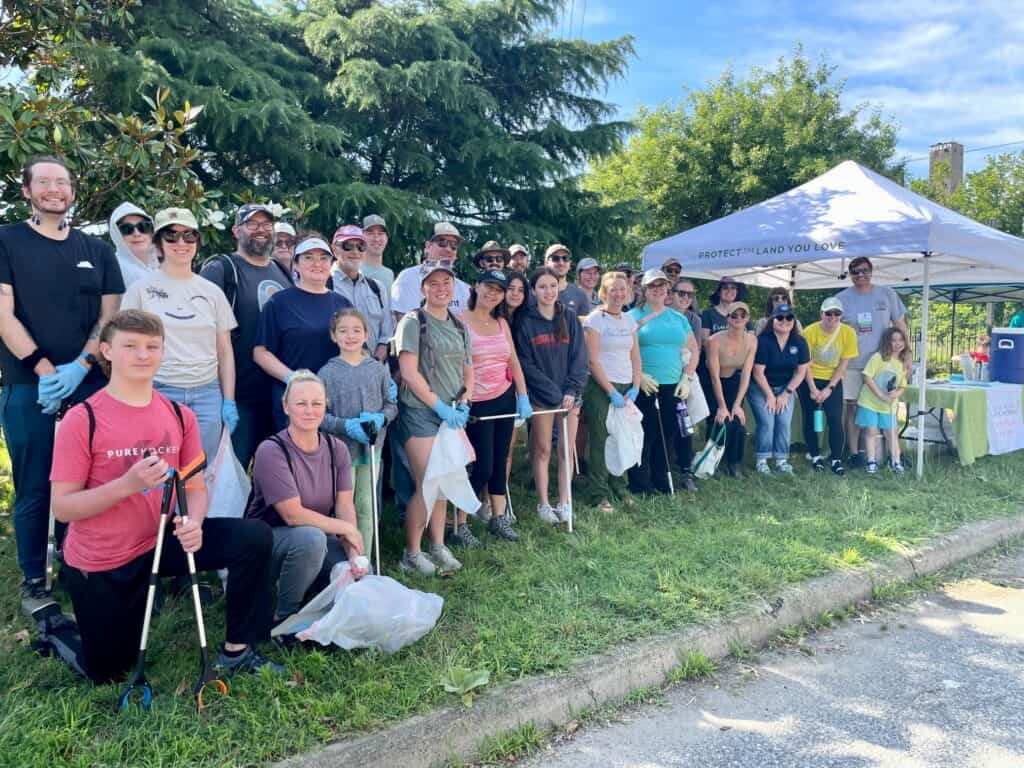 Volunteers at CRLC Clean the Bay Day at Mayo Island 2024