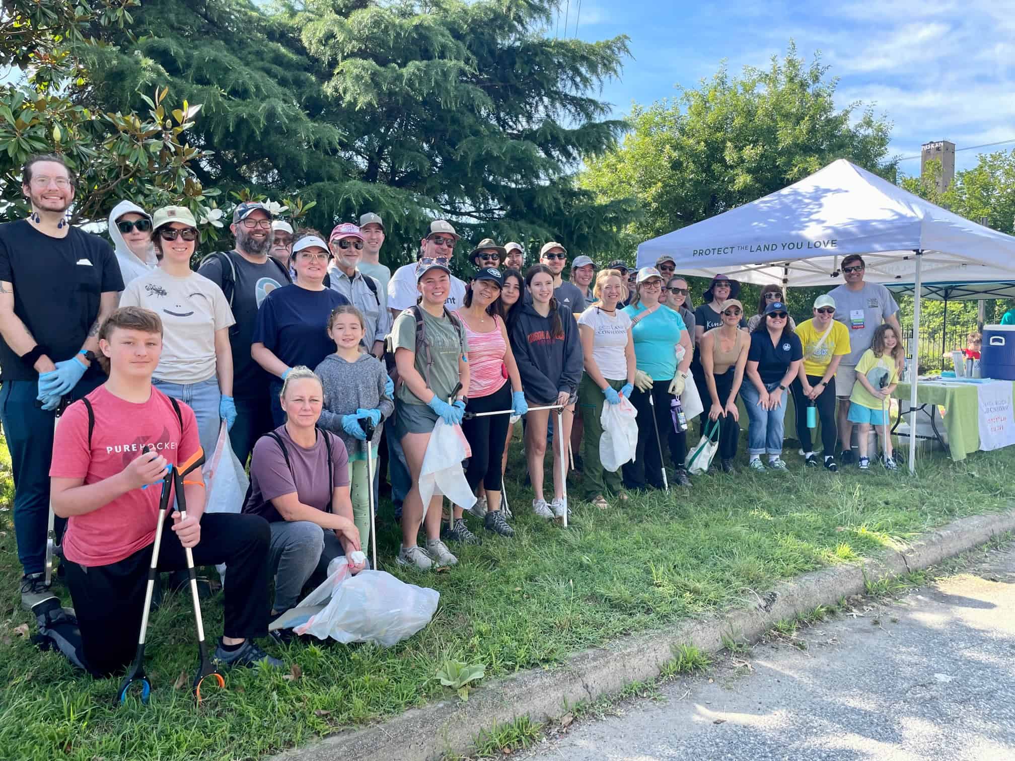 Volunteers at CRLC Clean the Bay Day at Mayo Island 2024